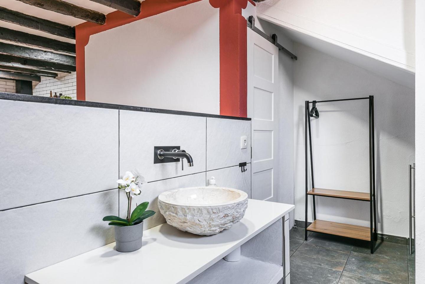 ホテル Guestready - Charming Stone Wall Retreat ヴィラ・ノヴァ・デ・ガイア エクステリア 写真